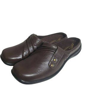 Easy Street Womens Holly Brown Slip On Closed Toe Comfort Flat Mules Size 6 M